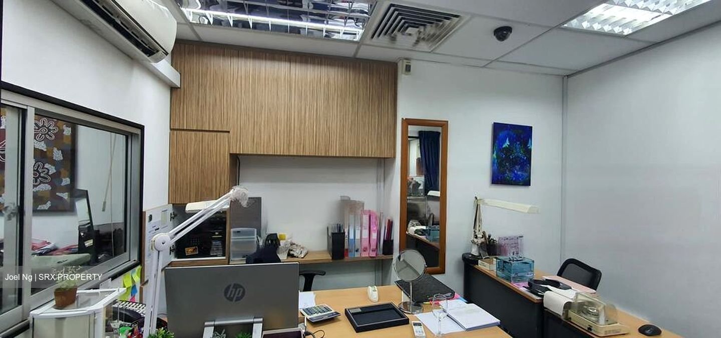 International Plaza (D2), Office #469278041